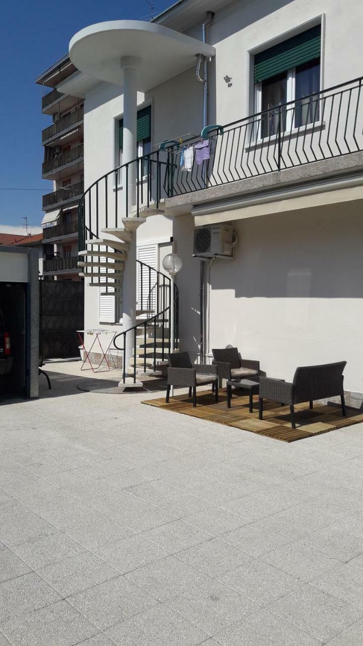 B&B Regina Busto Arsizio Exterior foto